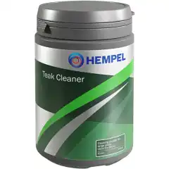Hempel Teak Cleaner er et rengj&oslash;ringspulver til teak. Spesielt godt egnet til store omr&aring;der som dekk. Fjerner smuss og gir en ren overflate.