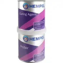 <p>2-komponent lettvekts epoxysparkel fra Hempel. Kan p&aring;f&oslash;res i tykke lag og synker ikke.</p>
