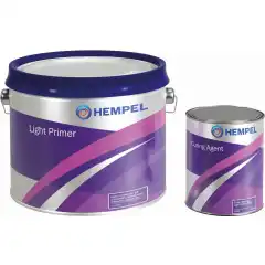 En slitesterk 2-komponent epoxyprimer for glassfiber, st&aring;l, kryssfiner og aluminium. Gir utmerket beskyttelse b&aring;de over og under vannlinjen.