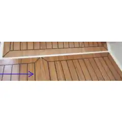 <p>Original teaklaminat til utvalgte Uttern modeller.</p>
