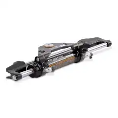 <p>SeaStar Pro sylinder for frontmontering, passer opp til 350 HK.</p>
