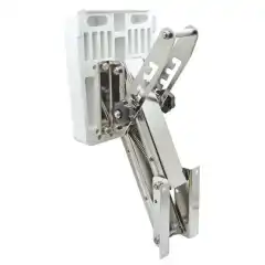 <p>Justerbar motorbrakett i syrefast st&aring;l.</p>
