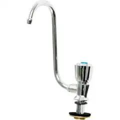 <p>Italiensk trykkvannsarmatur i forkrommet messing av f&oslash;rsteklasses kvalitet.</p>
