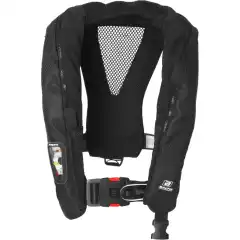 <p>Carbon 190 fra svenske Baltic er en sv&aelig;rt god redningsvest for seilere som ferdes b&aring;de offshore og i mer beskyttede omr&aring;der.</p>
