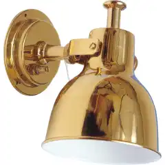 <p>Lampett i lakkert messing.</p>
