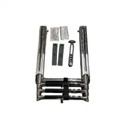 <p>Original badestige for utvalgte Quicksilver og Uttern b&aring;ter.</p>
