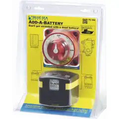 Rel&eacute;et passer p&aring; at startbatteriet lades f&oslash;rst og at forbruksbatteriene ikke lades ut.