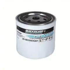 Vannutskiller filter som ofte monteres i brakett mellom tank og motor.