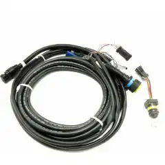 Motorkabel og tenningsl&aring;ssystem for toppmonterte og sidemontert innfelte kontrollbokser.