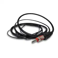 Denne kompakte antennen kan kobles til et kompatibelt Fusion-stereoanlegg, slik at du f&aring;r AM/FM-radiomottak.