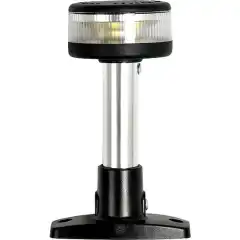 <p>Rundtlysende lanterne p&aring; mast med LED.</p>
