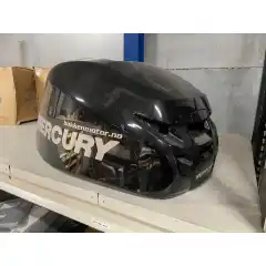 Brukt motordeksel til Mercury Verado L6 modeller selges billig.