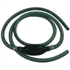 Drivstoffslange i heavy duty PVC med h&aring;ndpumpe ferdig montert.