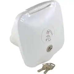 Leveres med l&aring;sbart lokk.