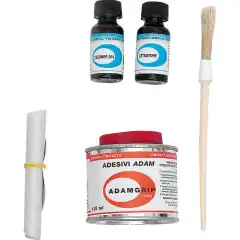 <p>Komplett reperasjonssett for gummib&aring;t i PVC materialer.</p>
