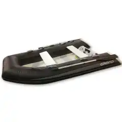 Klassisk Grand dobbeltbunn RIB med tofter og trinn bak.