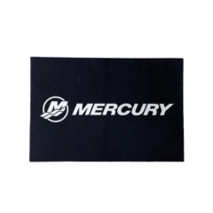 <p>Ta vare p&aring; d&oslash;rken i b&aring;ten med en fin svart Mercury d&oslash;rmatte.</p>
